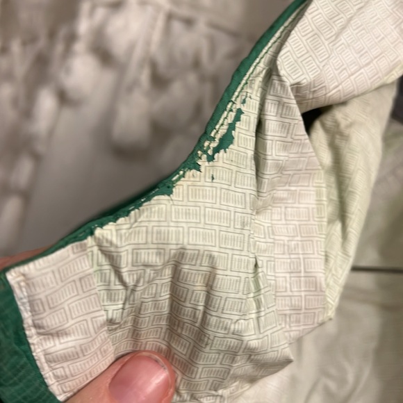 Men's Patagonia Rain Shell, Small - Picture 4 of 5